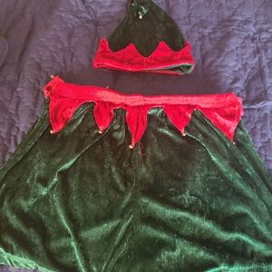 Holiday shorts and hat